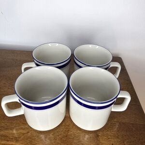 Vintage Orbit Elegant Blue and White Stoneware Mug Set